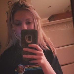 Meet your Posher, Julianna